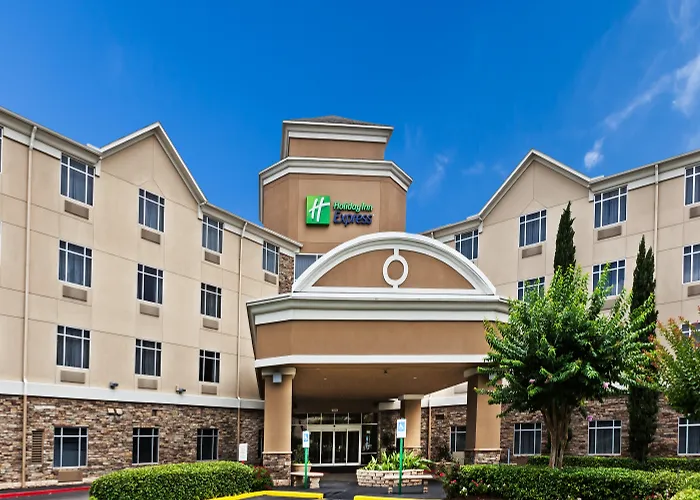 Discover the Best Deals on Last Minute Hotels in Houston