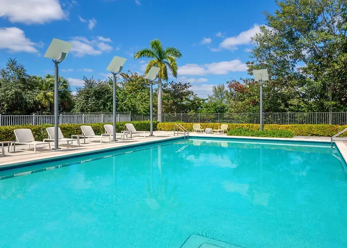 Best Miami Airport Hotels Offering Free Parking