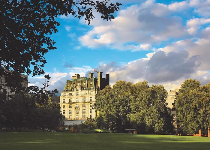 Discover the Timeless Elegance of Historic Hotels in London