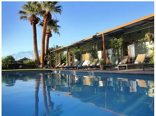 Explore Luxury Stay Options at Palm Springs 5-Star Hotels
